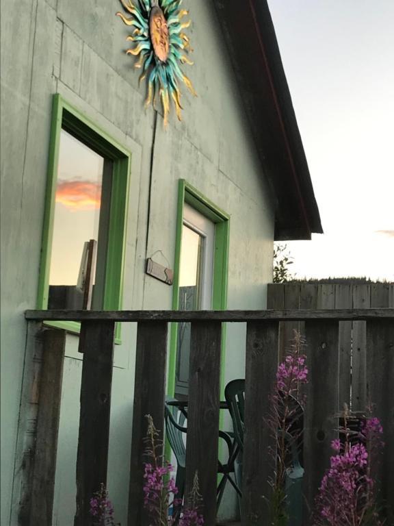 Meadow Suites In Wells Barkerville Exterior photo